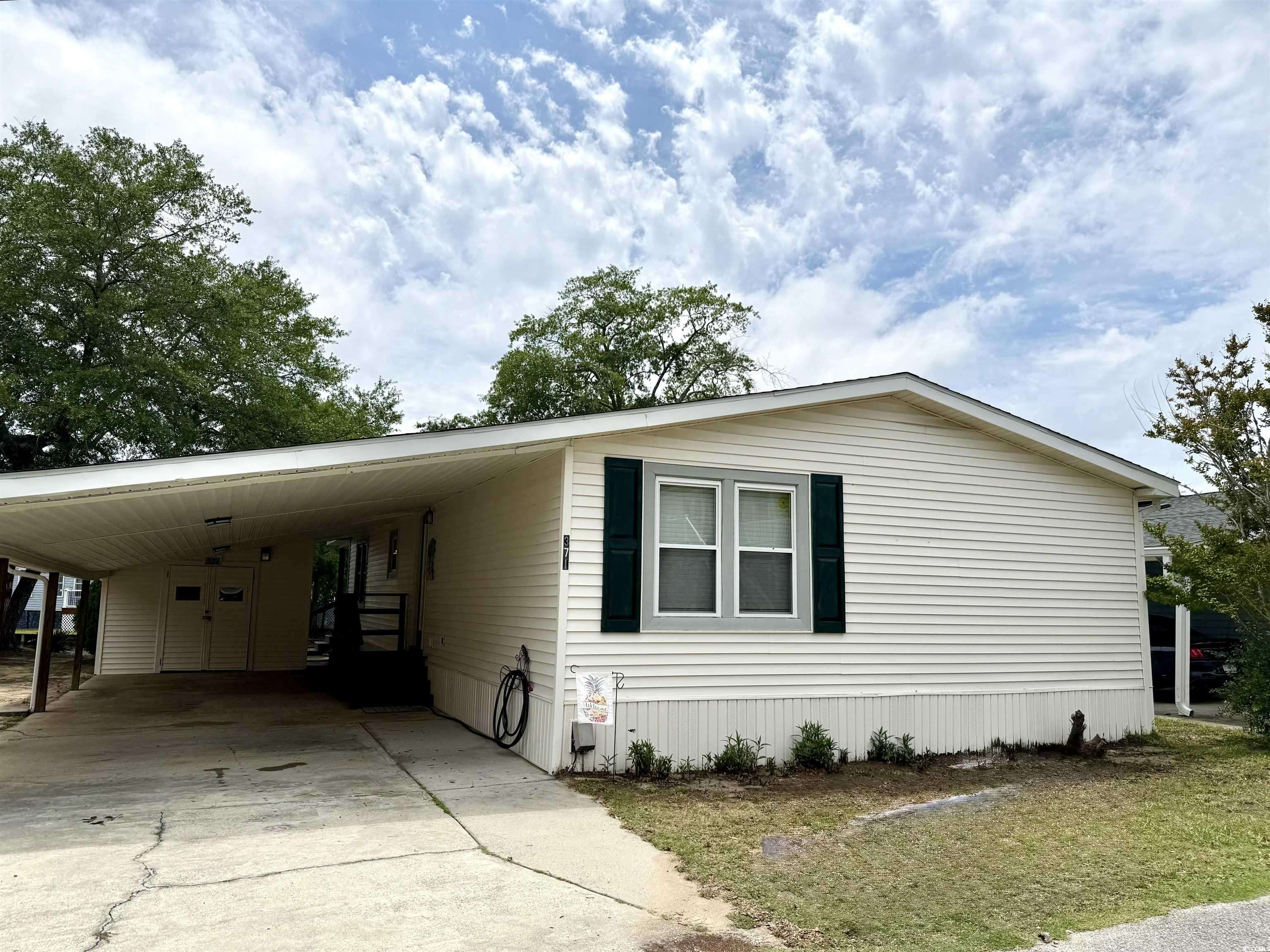 Surfside Beach, SC 29575,371 Meadowlark Dr.