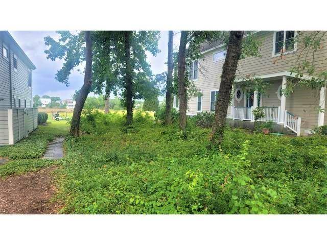 North Myrtle Beach, SC 29582,4973 S Island Dr.