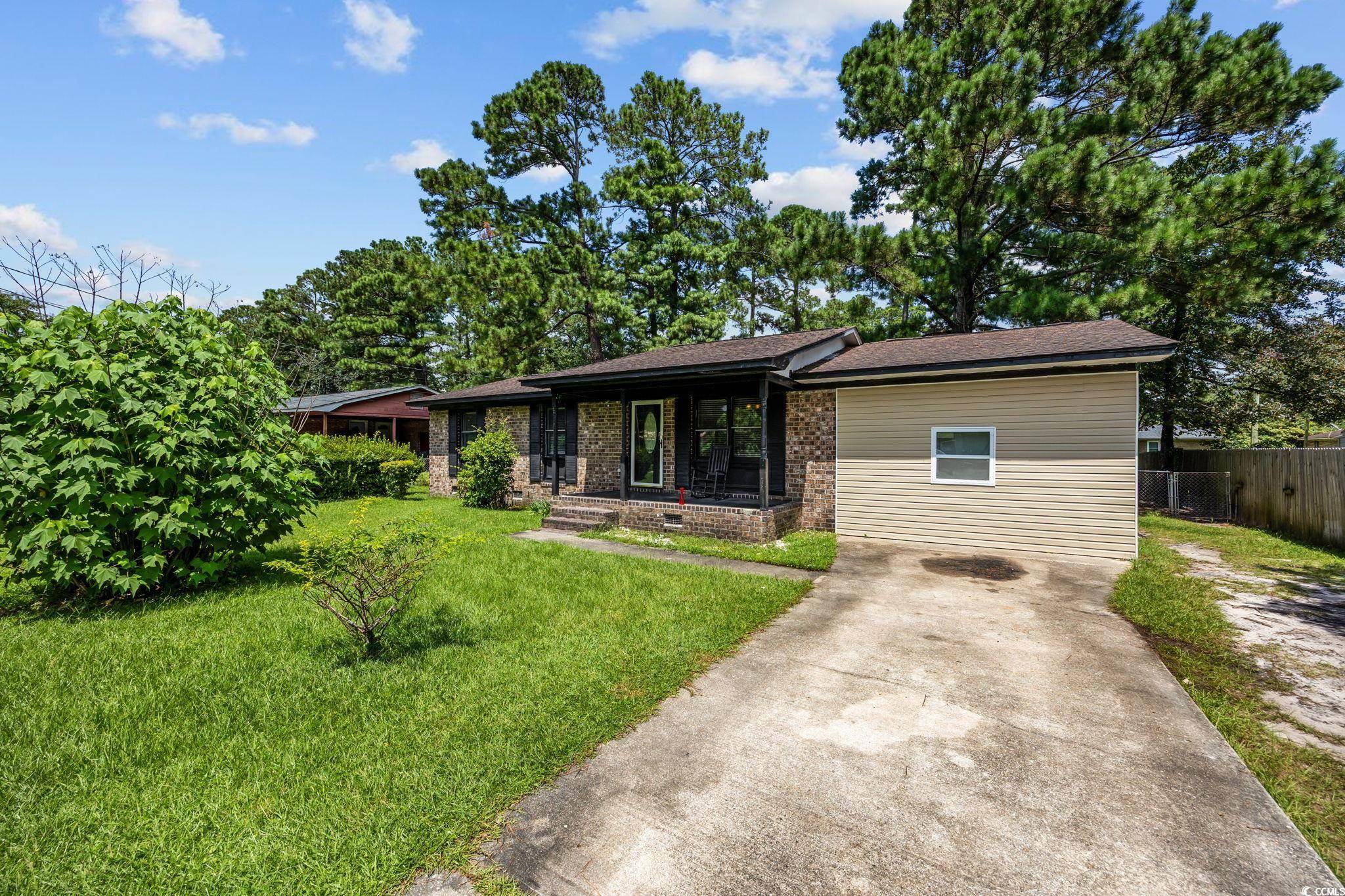 Conway, SC 29527,902 Forest Loop Rd.