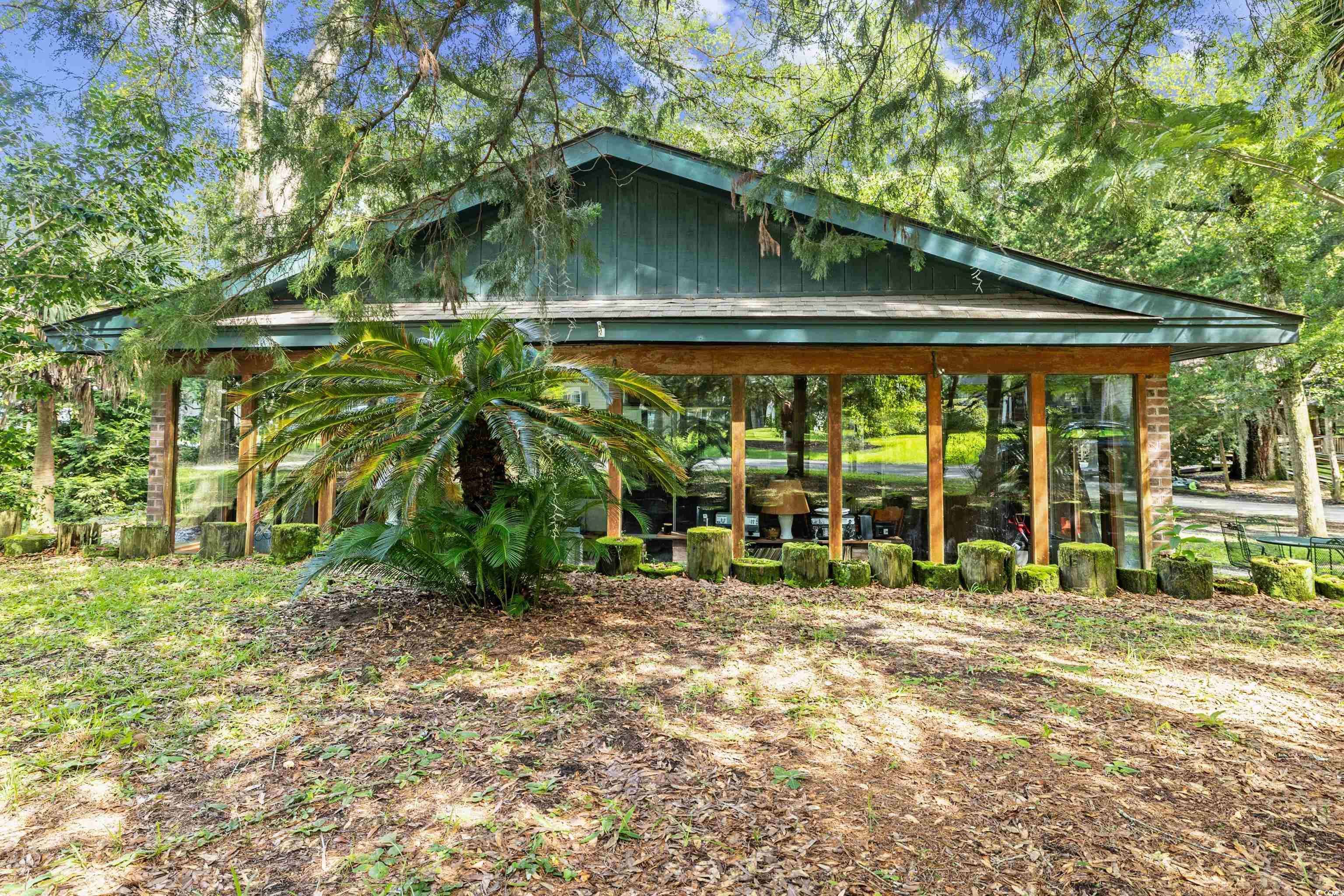 Pawleys Island, SC 29585,106 Weston Dr.