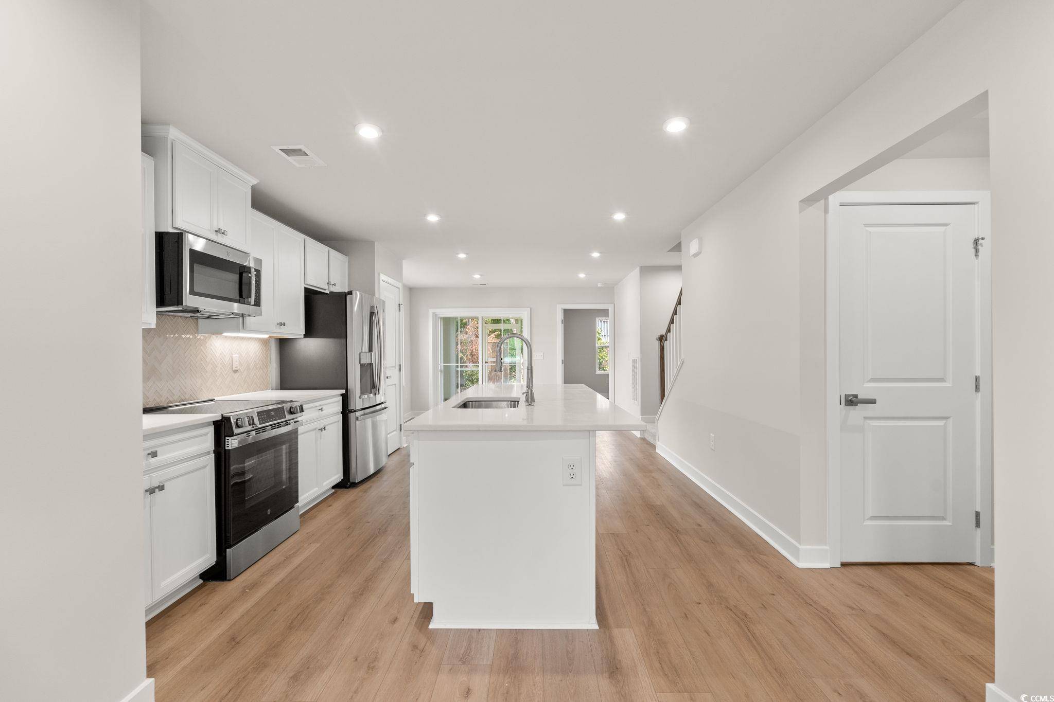 North Myrtle Beach, SC 29582,1435 Pleasant View Dr #F