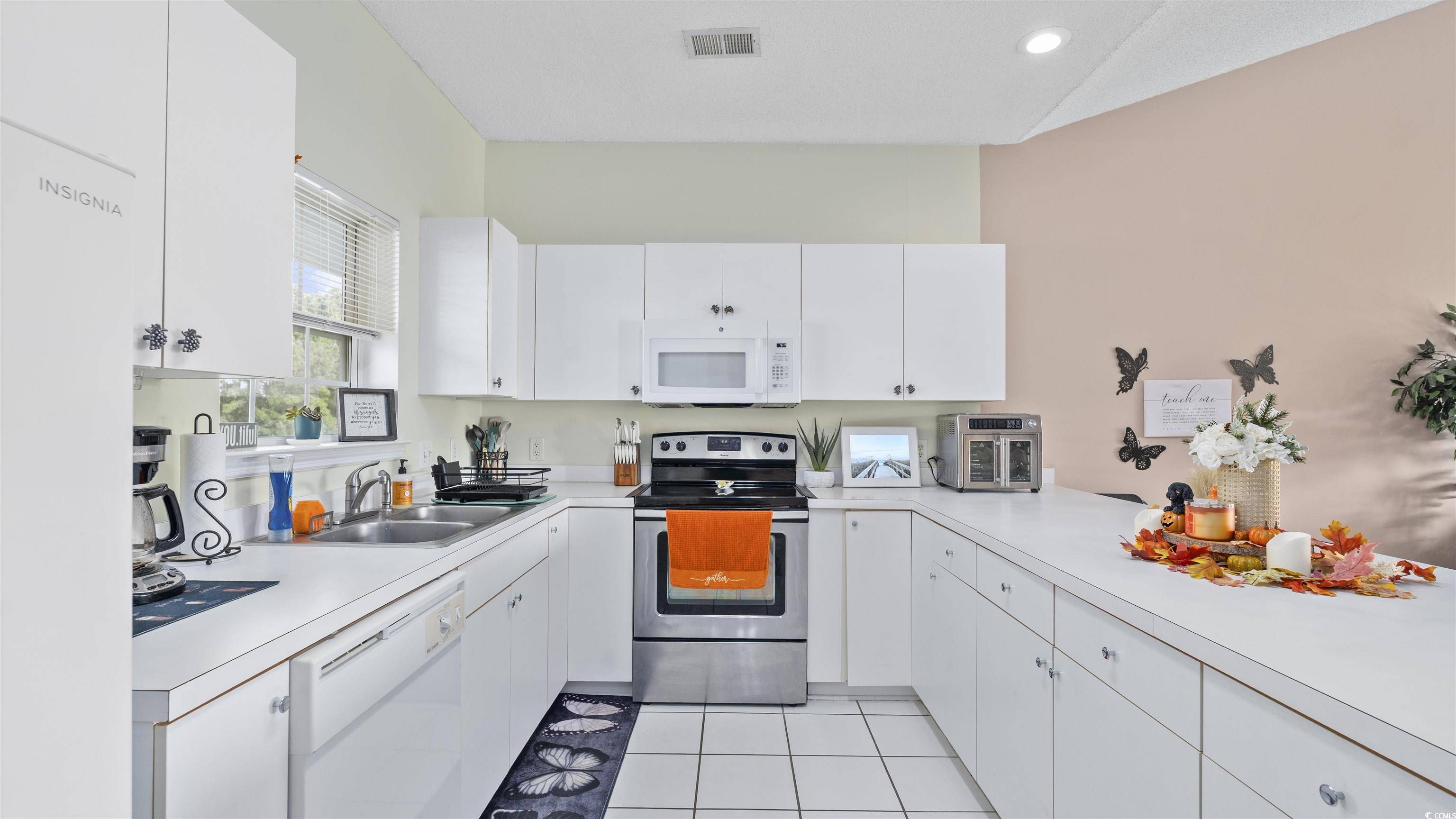 Myrtle Beach, SC 29588,3931 Gladiola Ct. #303