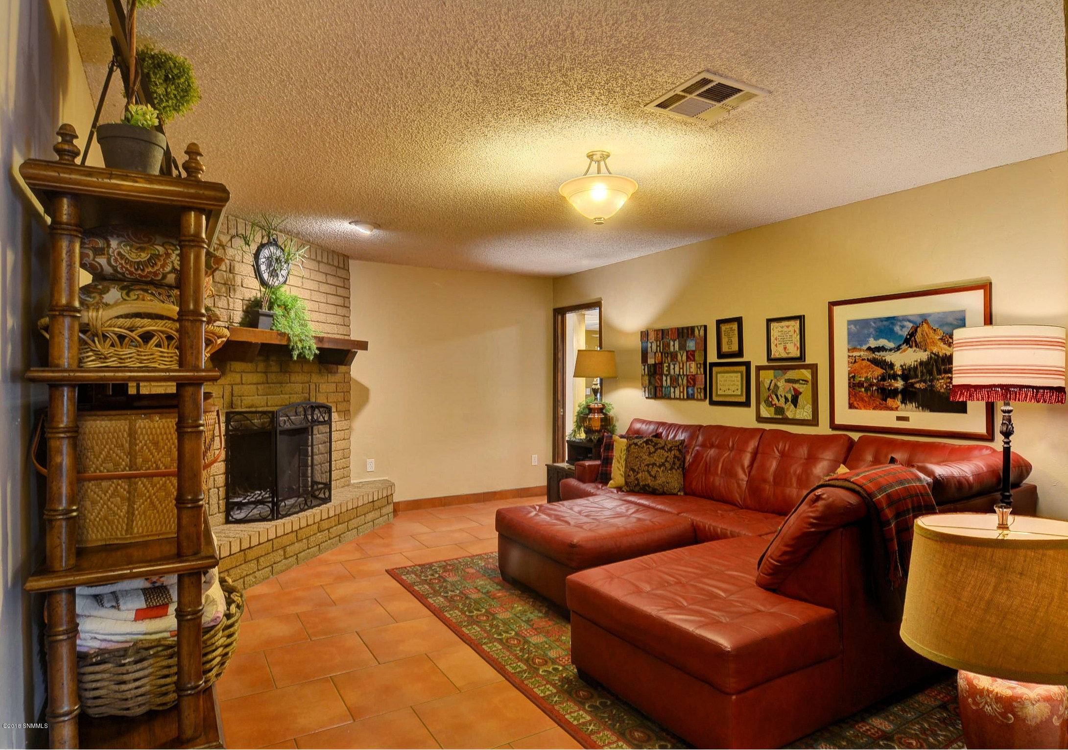 Las Cruces, NM 88011,1733 Pomona Drive