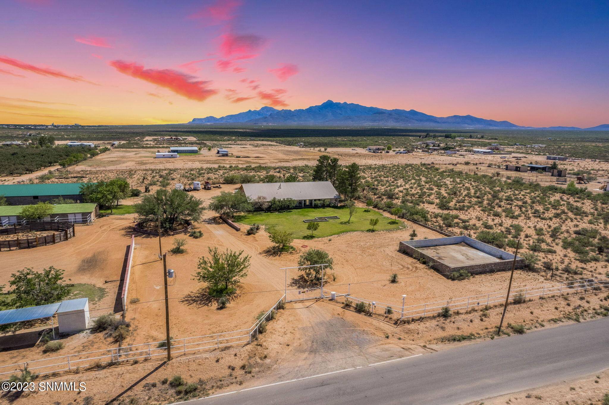 Chaparral, NM 88081,1305 Desert Aire DR