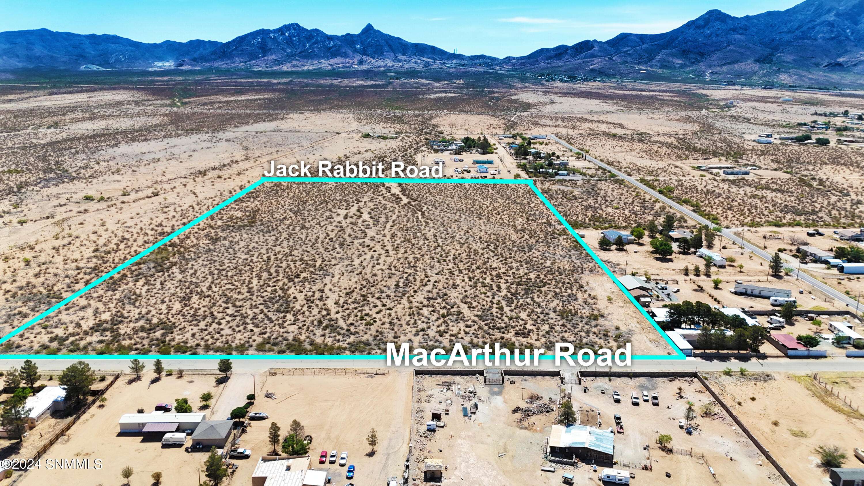 Las Cruces, NM 88012,6925 Jack Rabbit RD