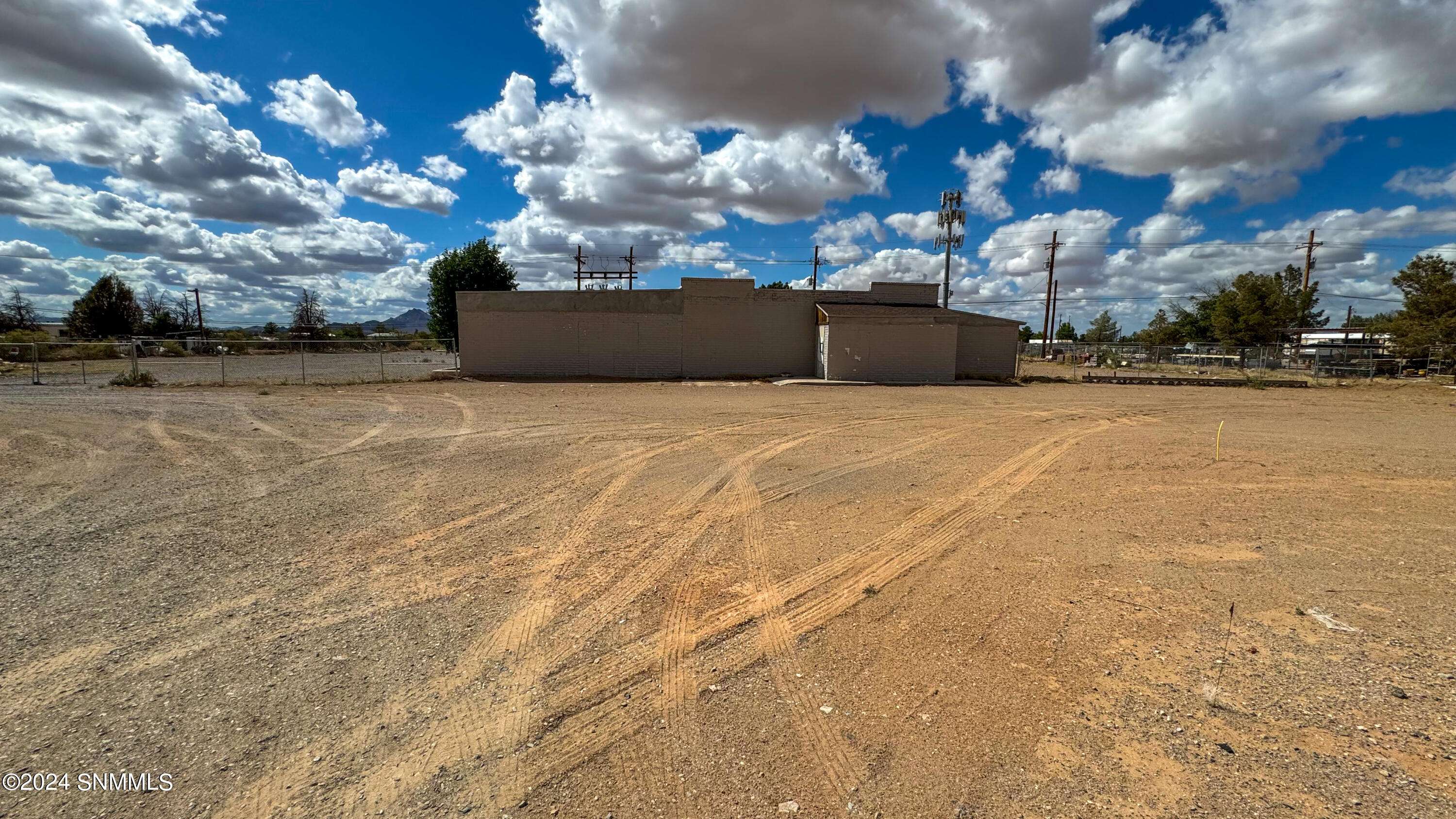 Las Cruces, NM 88012,6255 Bataan Memorial West