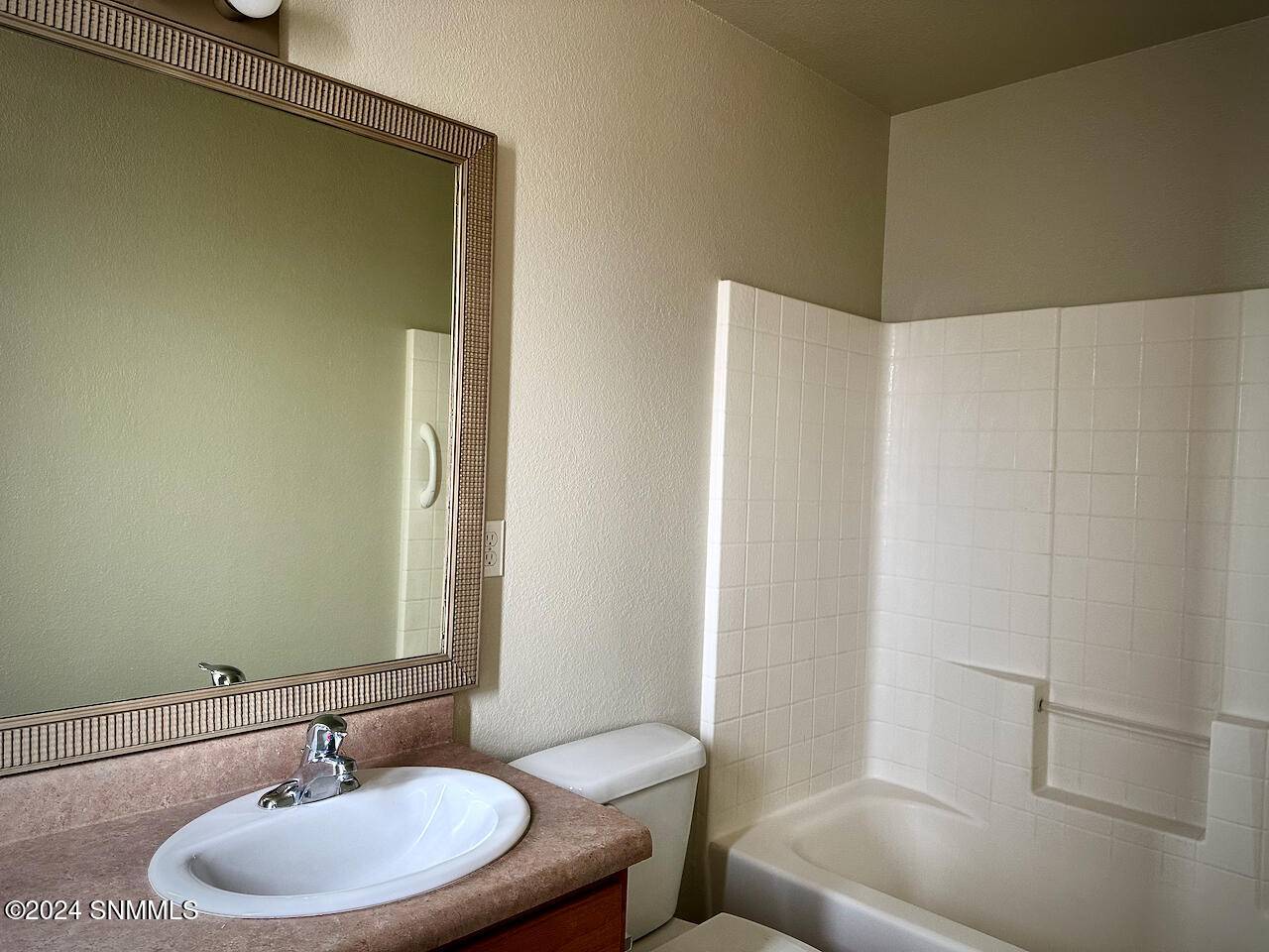 Las Cruces, NM 88012,1117 Kilbourne Hole DR