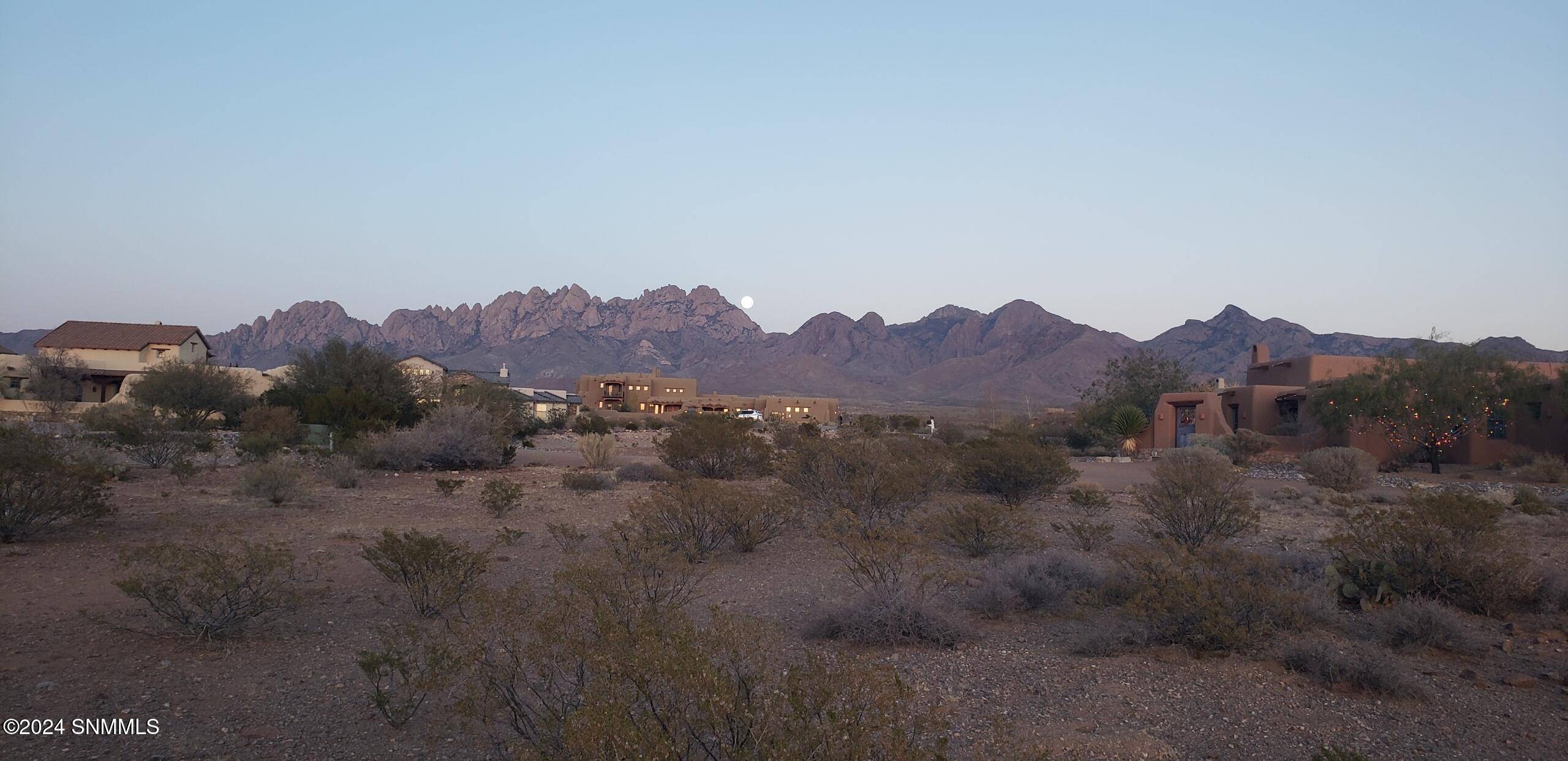 Las Cruces, NM 88011,3934 Loma Bella DR