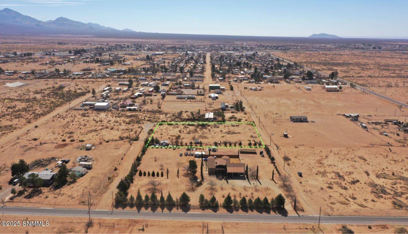 Las Cruces, NM 88012,9456 Corona RD