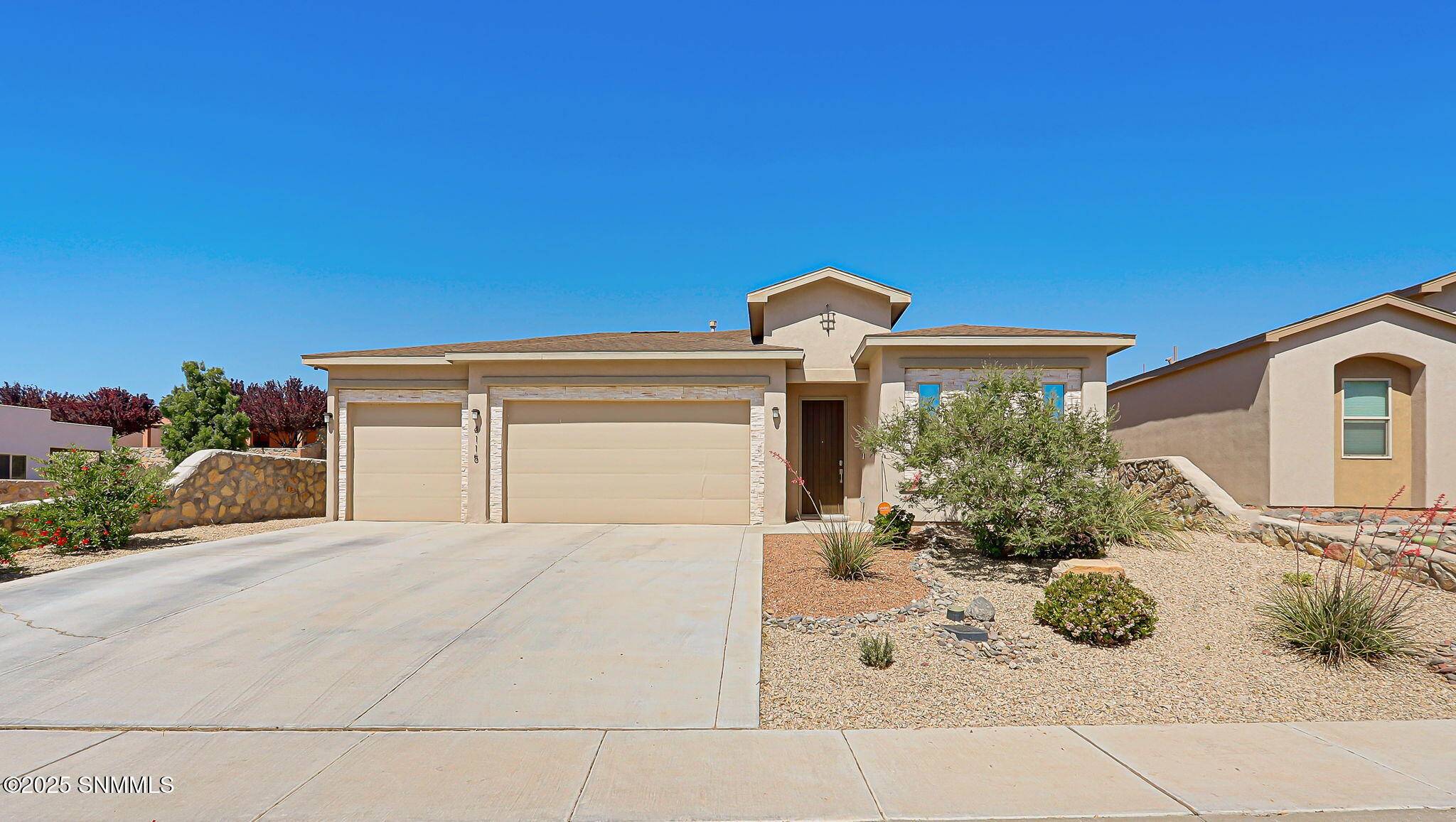 Las Cruces, NM 88001,4115 Bravia Dove LOOP
