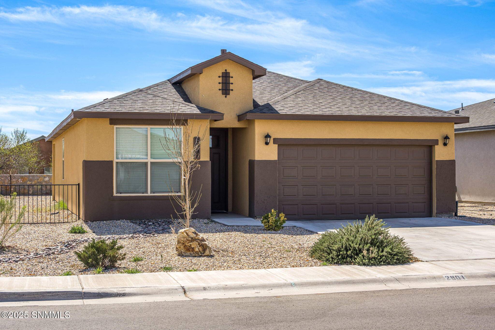 Las Cruces, NM 88007,2901 Ysleta CT