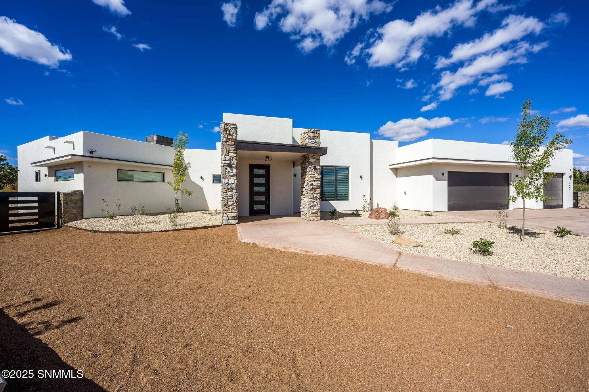 Las Cruces, NM 88005,7557 Sussex CT
