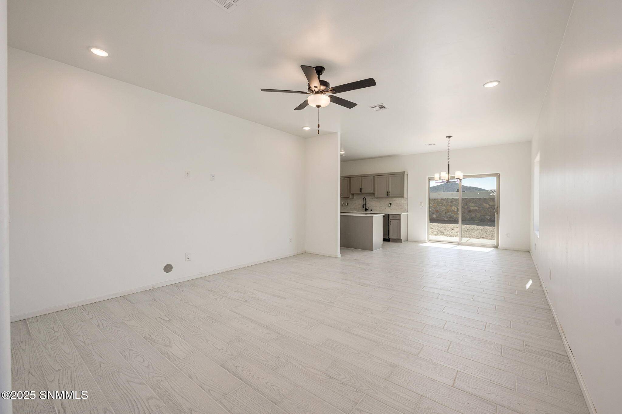 Las Cruces, NM 88012,7908 San Eduardo ST