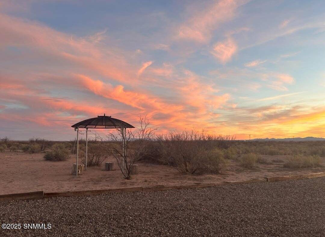 Deming, NM 88030,3295 New Frontiier DR