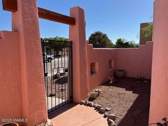 Las Cruces, NM 88012,4026 Calle De Luna