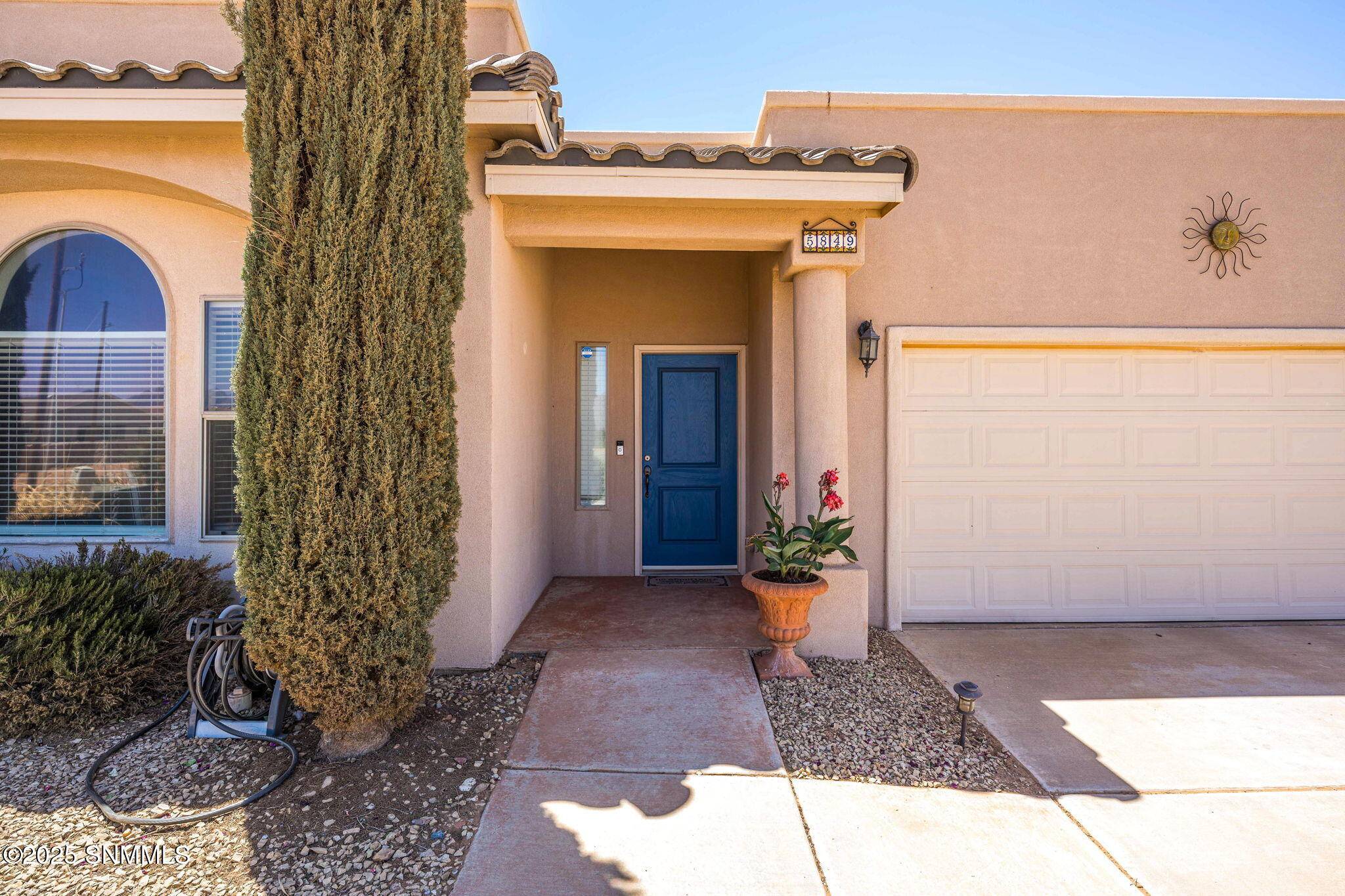 Las Cruces, NM 88012,5849 Jalapeno DR