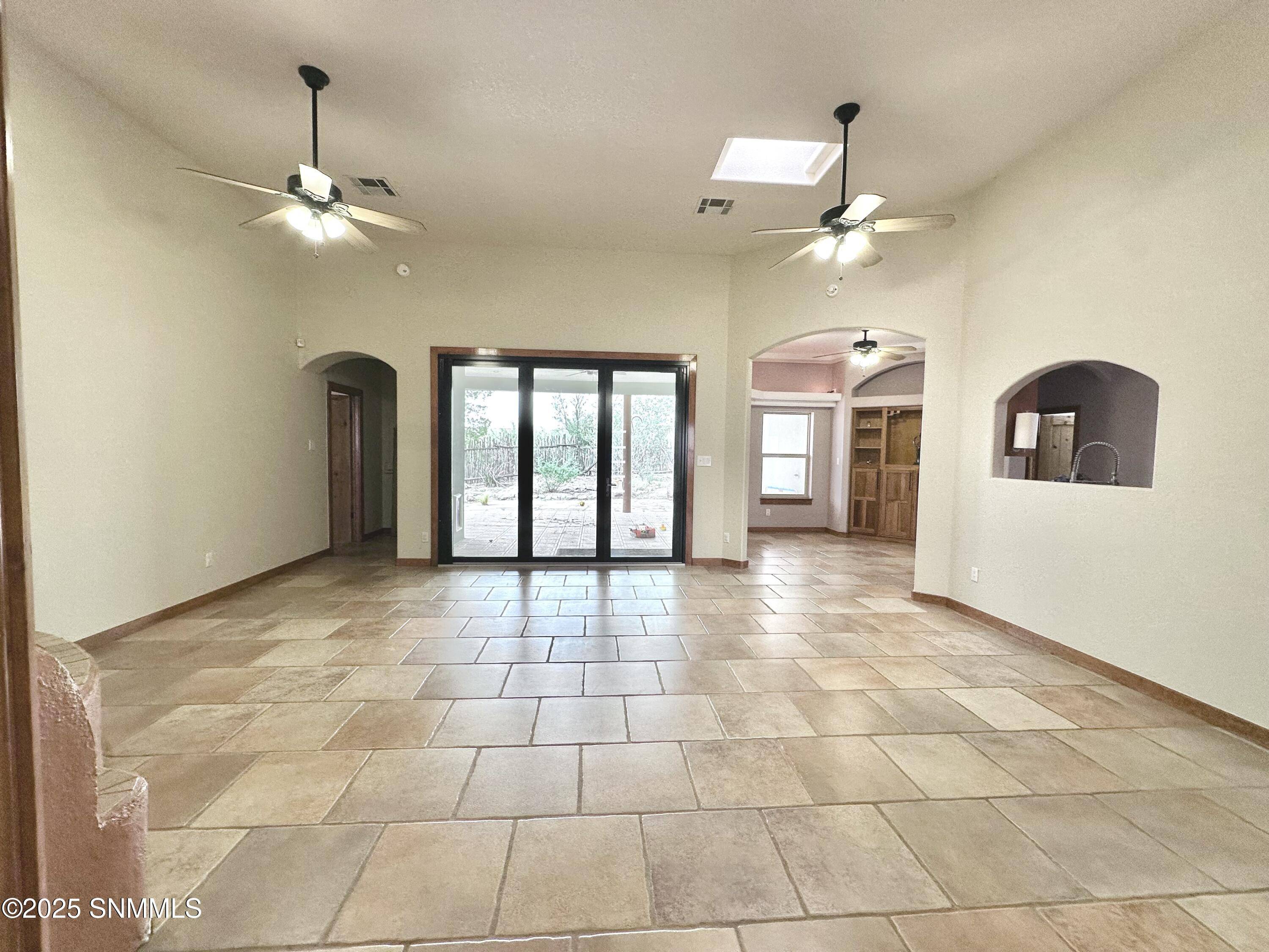 Las Cruces, NM 88011,9902 Alberta WAY