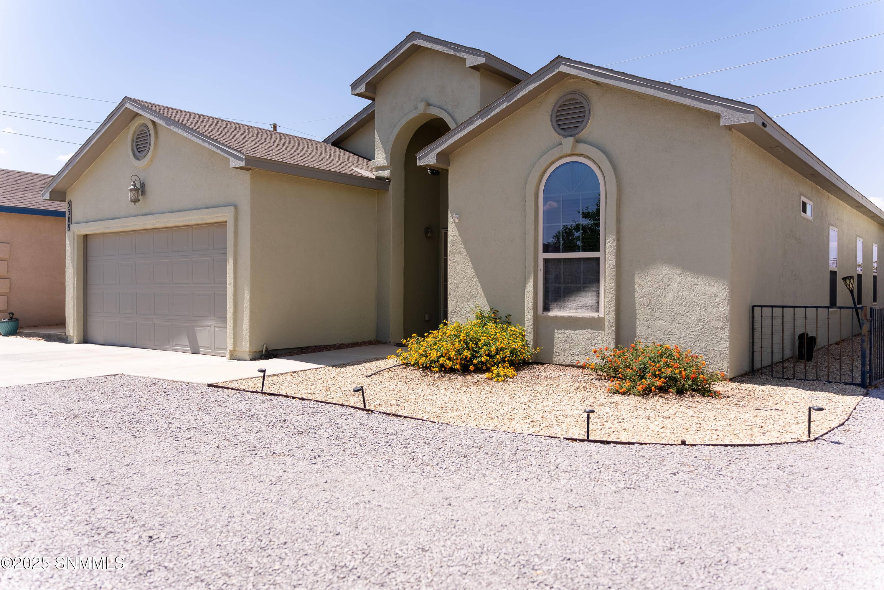 Las Cruces, NM 88012,5309 Isabella CT