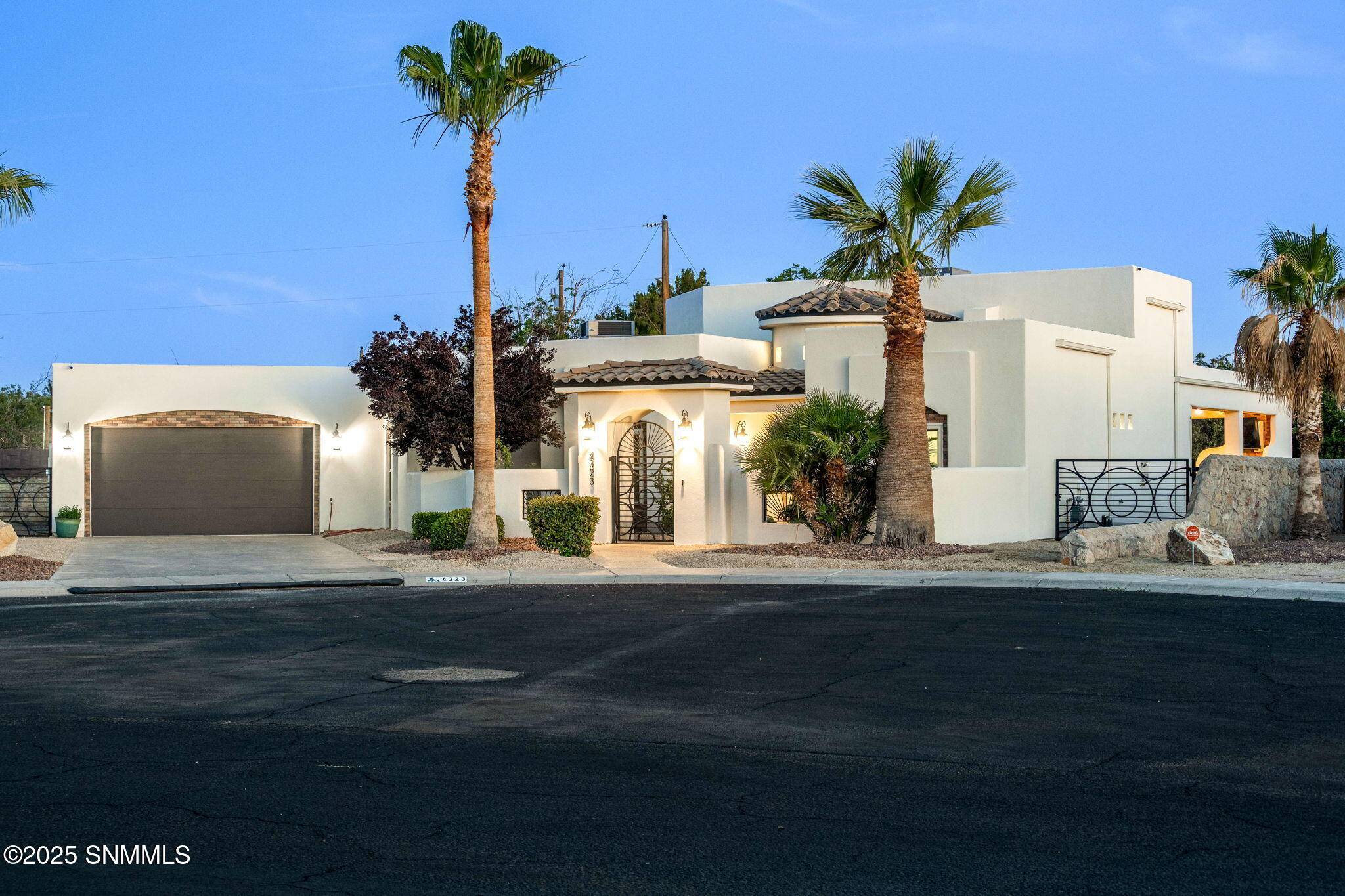 Las Cruces, NM 88005,4323 Santa Lucia Arc