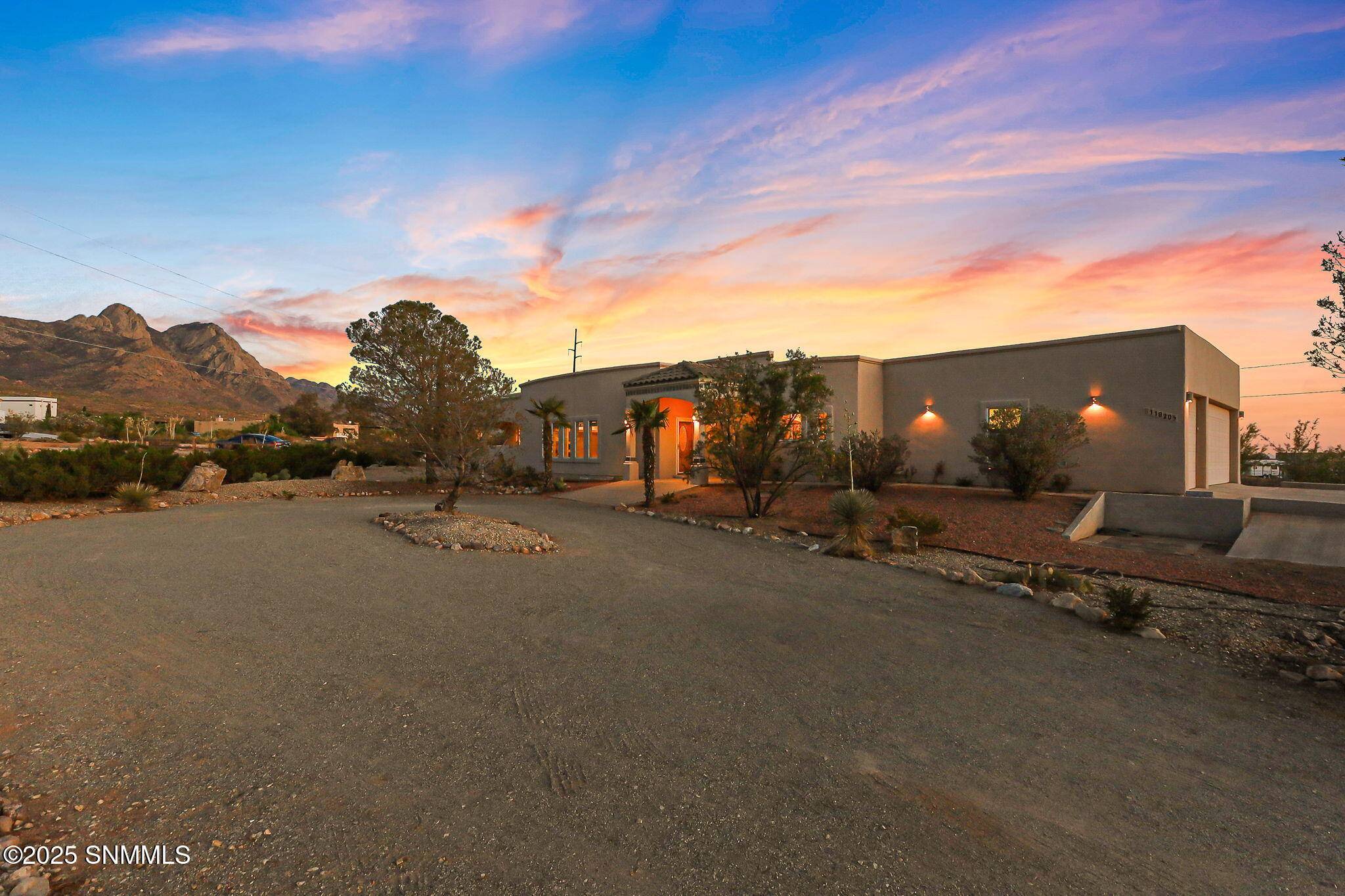 Las Cruces, NM 88011,11820 Starfly RD
