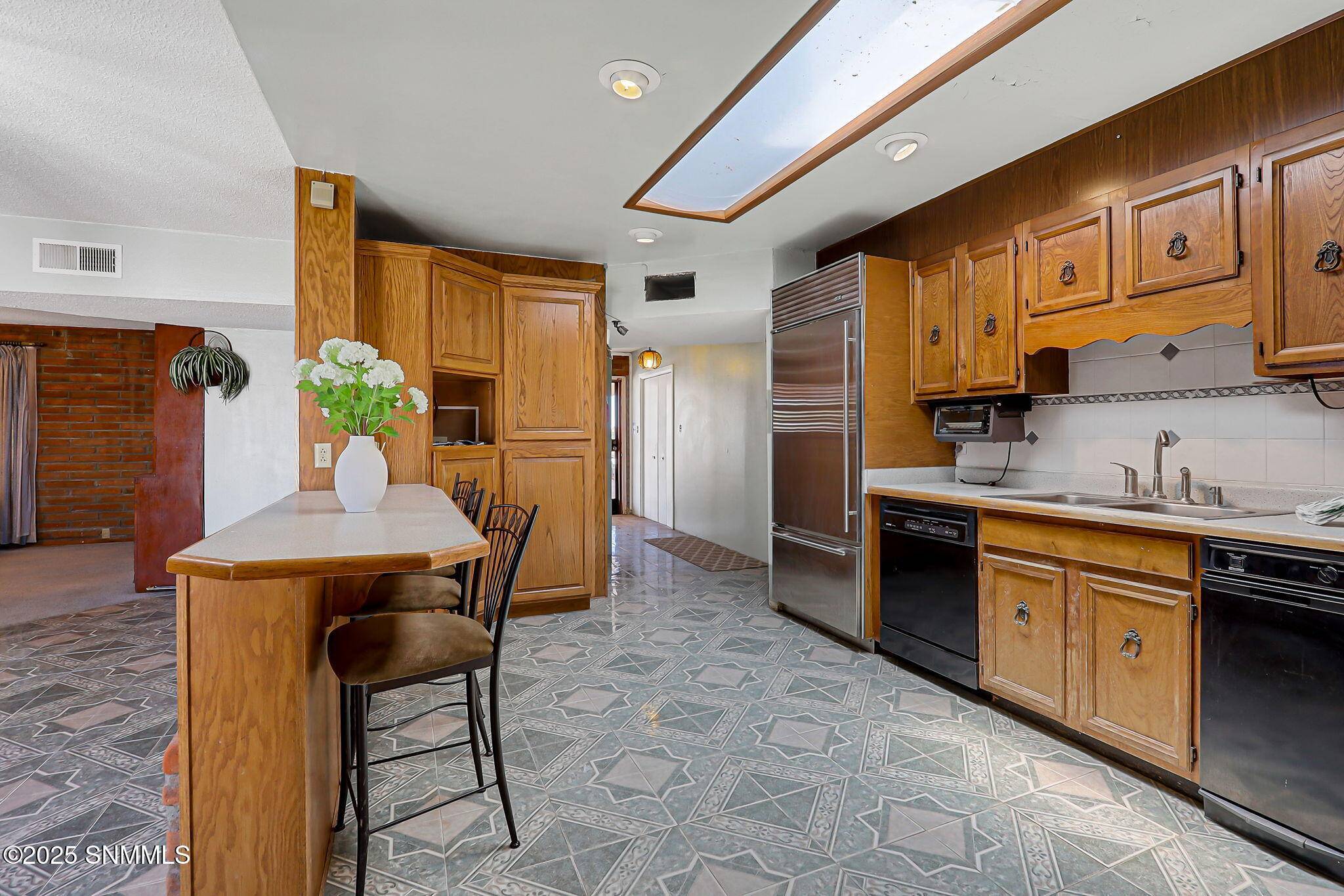 Anthony, NM 88021,945 Acosta RD