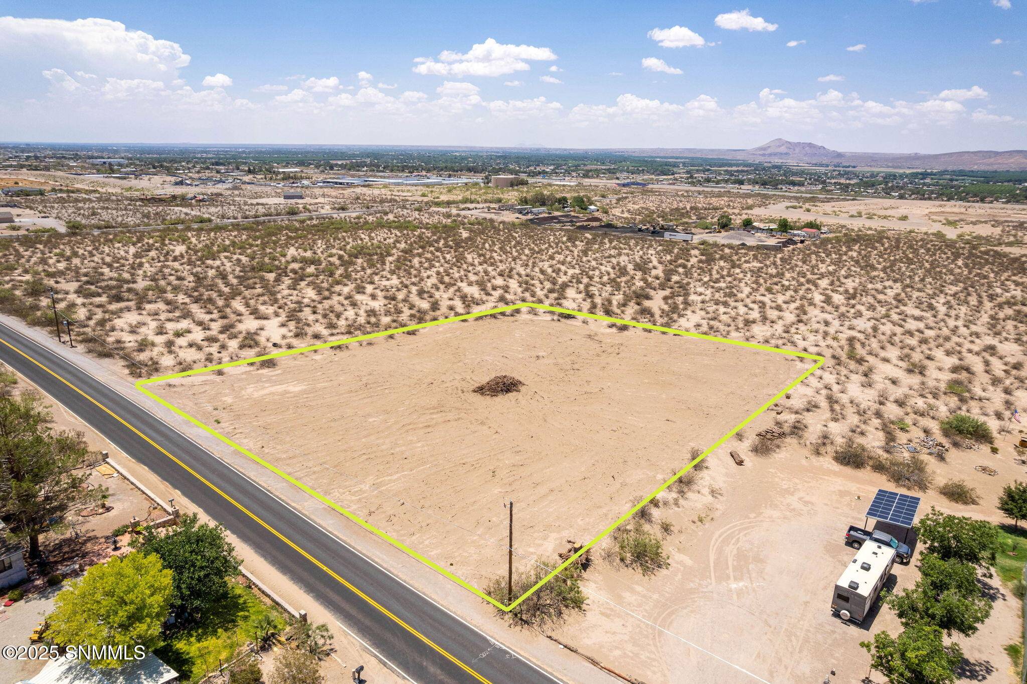 Las Cruces, NM 88012,5765 La Reina RD