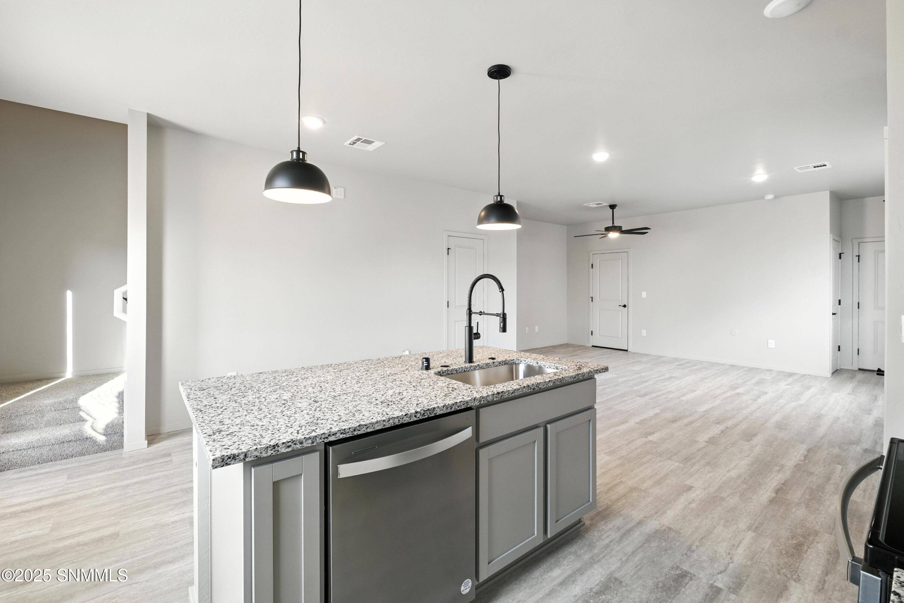 Las Cruces, NM 88012,3061 Gladstone ST