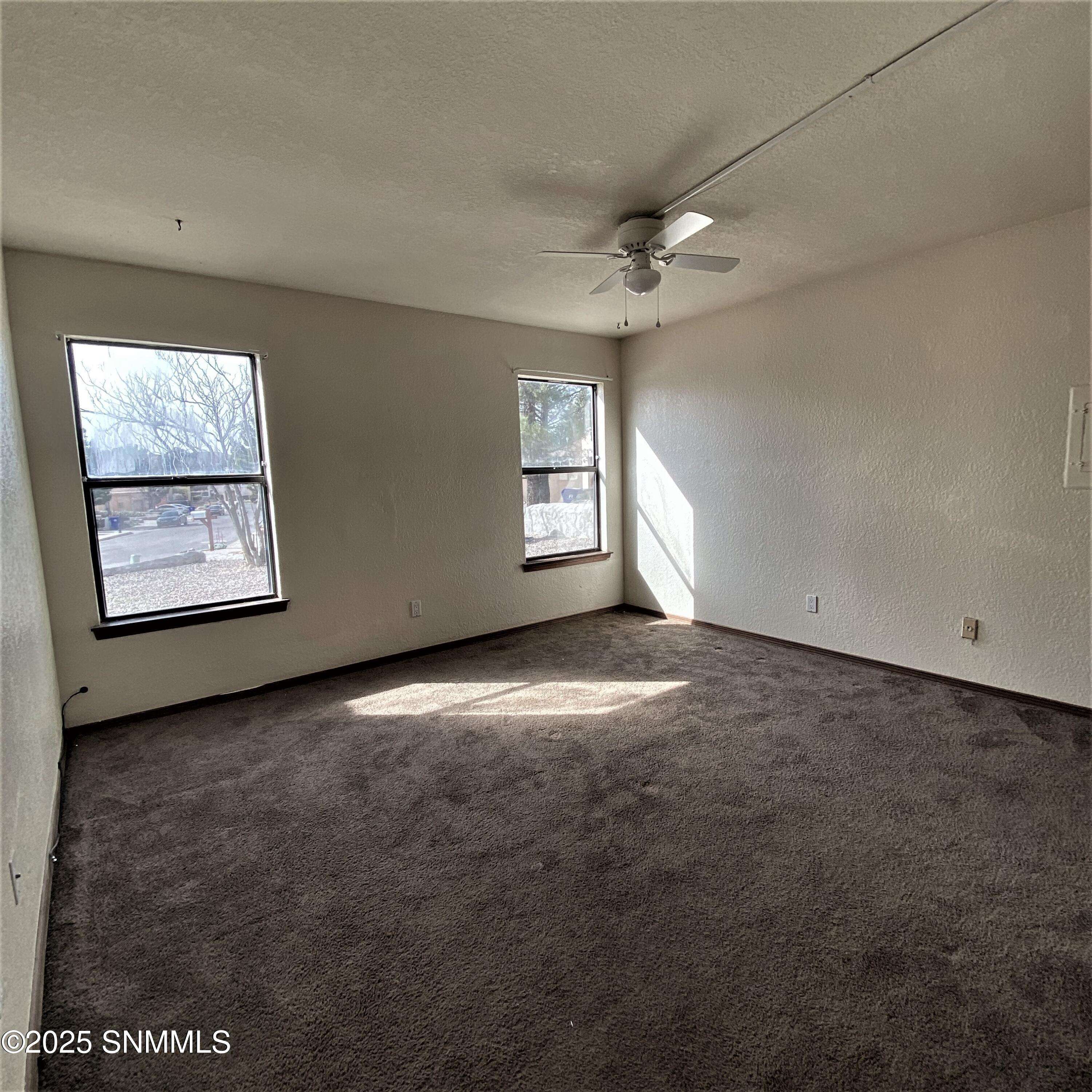 Las Cruces, NM 88011,1083 Hilllrise Court CT