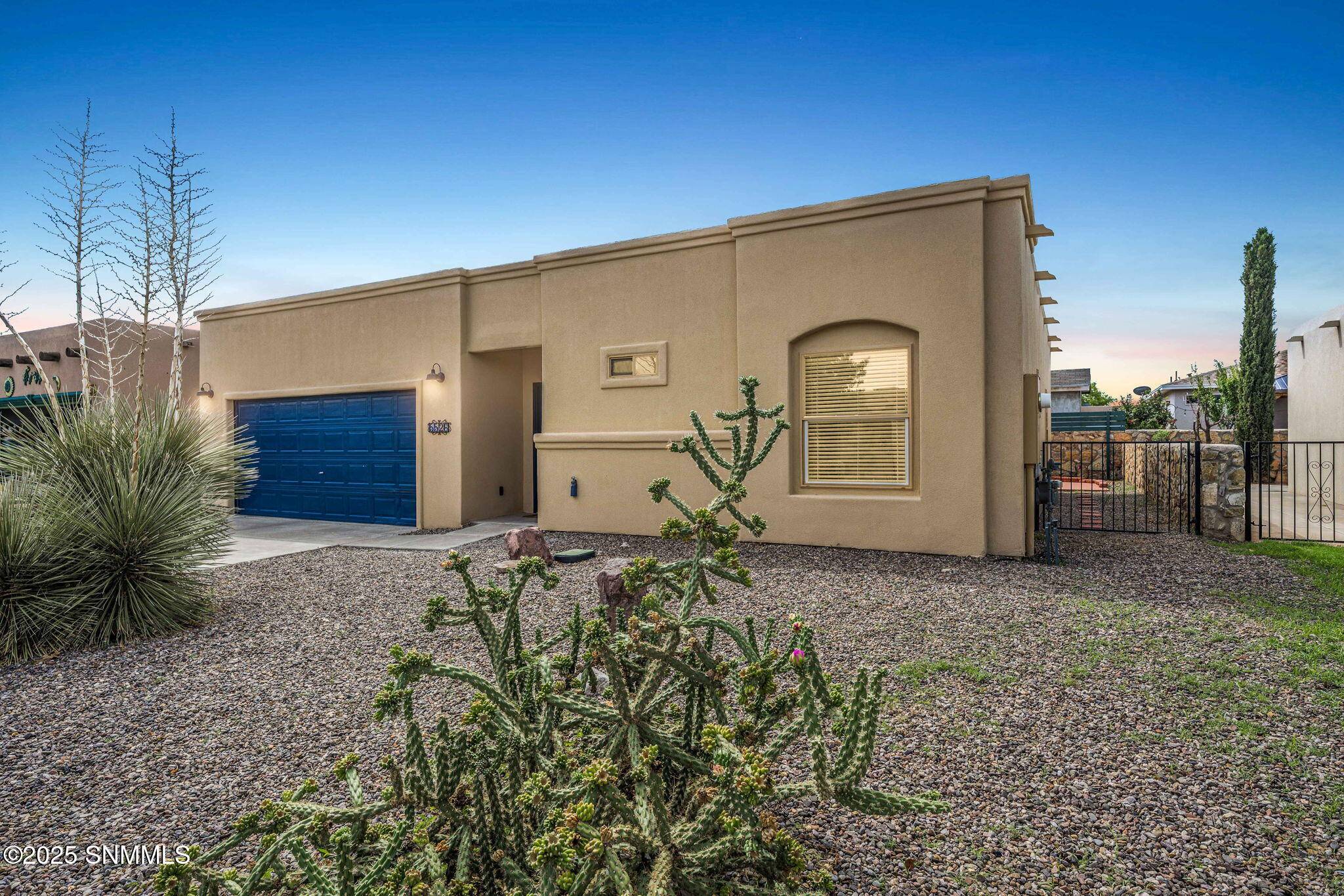 Las Cruces, NM 88011,5526 Gobi LN