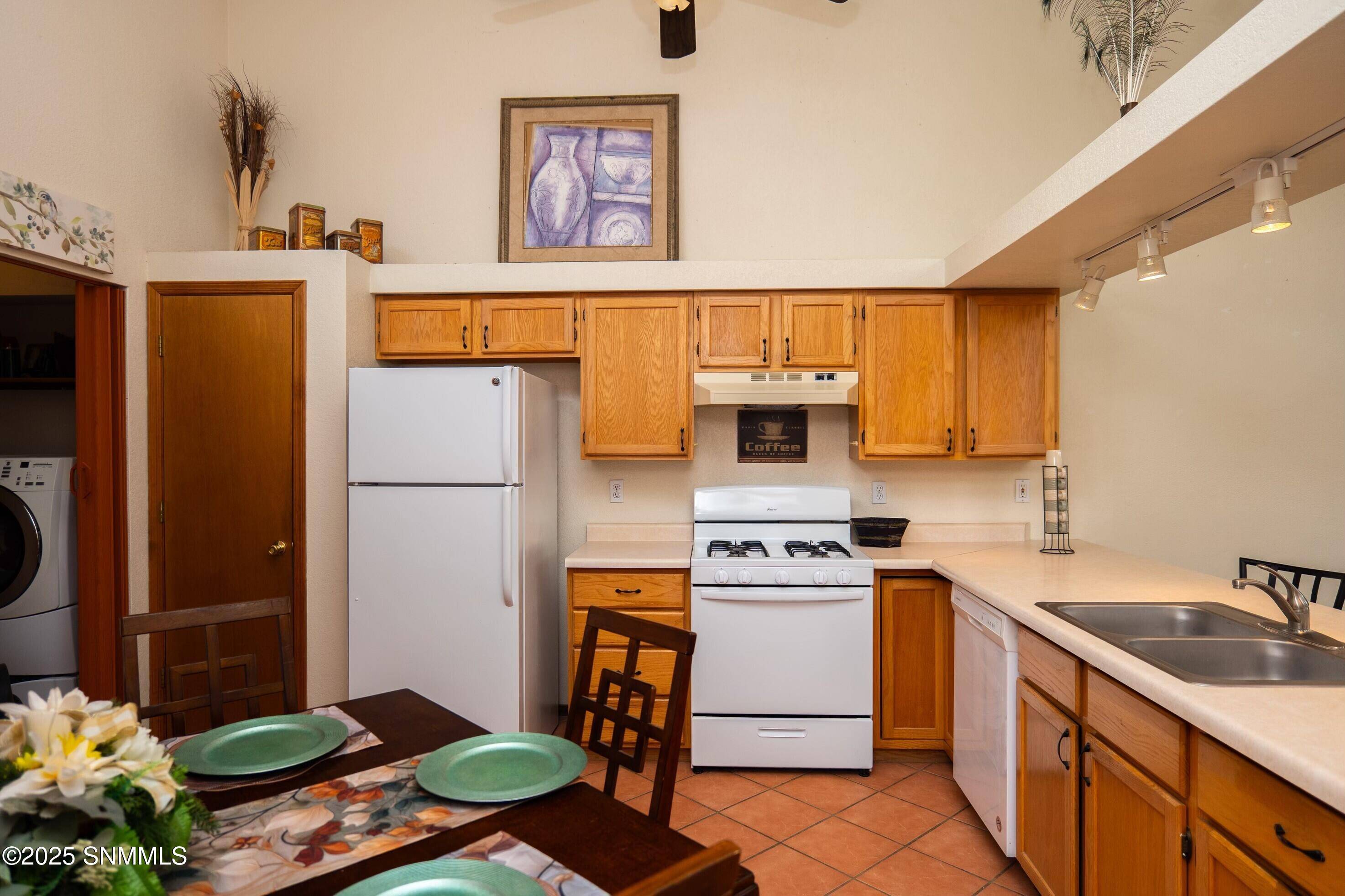 Las Cruces, NM 88012,2050 Pinecone WAY