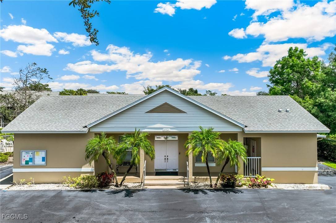Naples, FL 34110,120 Pebble Shores DR #101