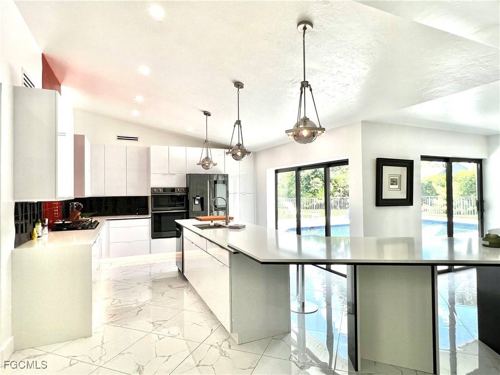 Naples, FL 34110,1919 Countess CT