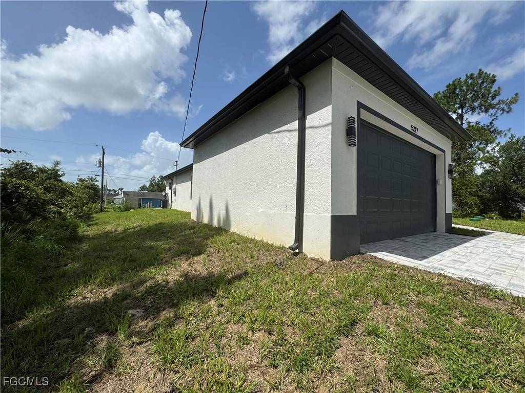 Lehigh Acres, FL 33971,5227 4th ST W