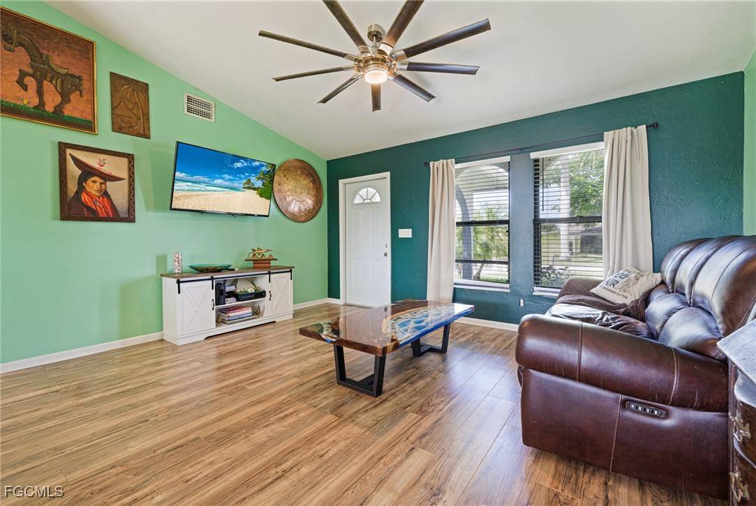 Cape Coral, FL 33904,3810 SE 12th PL