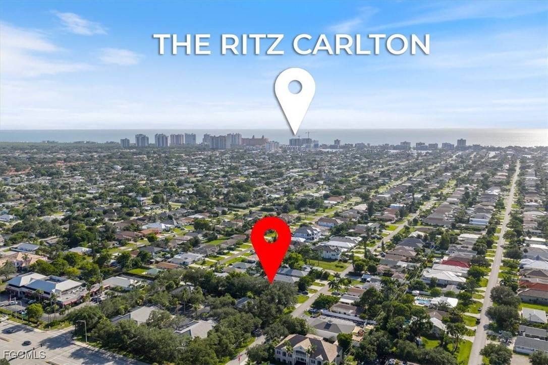 Naples, FL 34108,864 100th AVE N