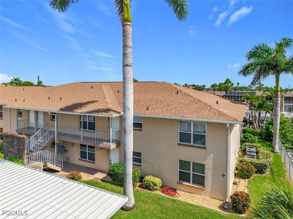 Cape Coral, FL 33904,809 SE 46th LN #109