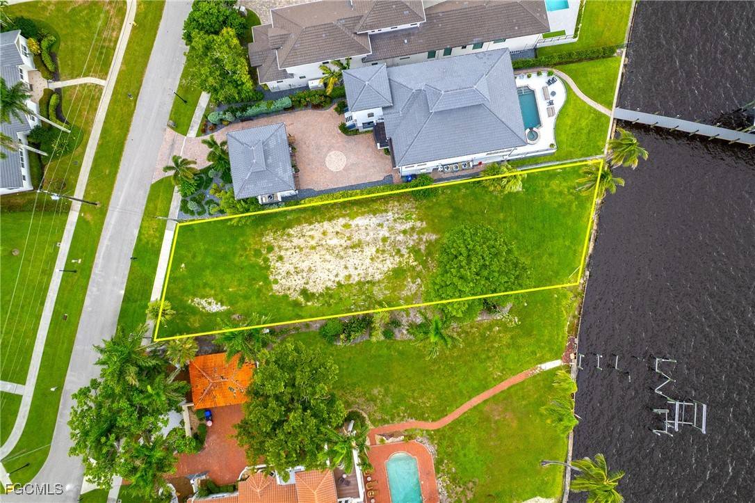 Fort Myers, FL 33901,2904 Valencia WAY