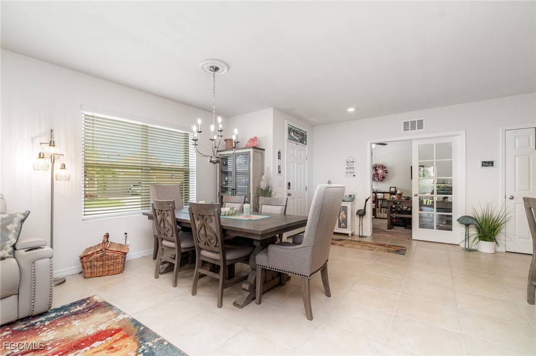 North Fort Myers, FL 33917,20010 Fiddlewood AVE