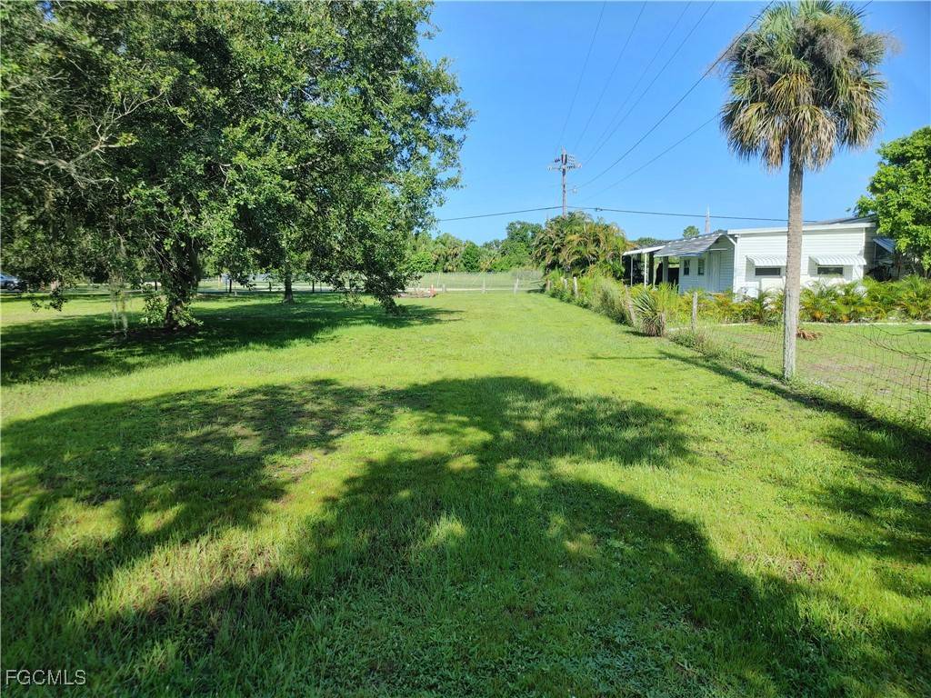 North Fort Myers, FL 33917,17000 Church DR