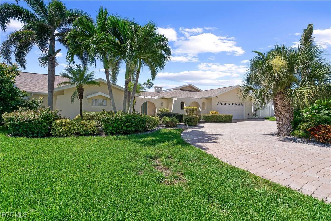Cape Coral, FL 33904,1746 Sandy CIR
