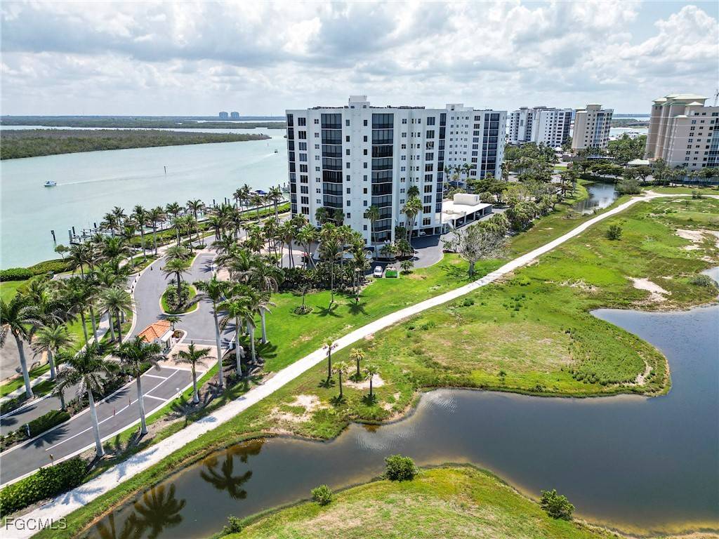 Fort Myers Beach, FL 33931,4198 Bay Beach LN #113