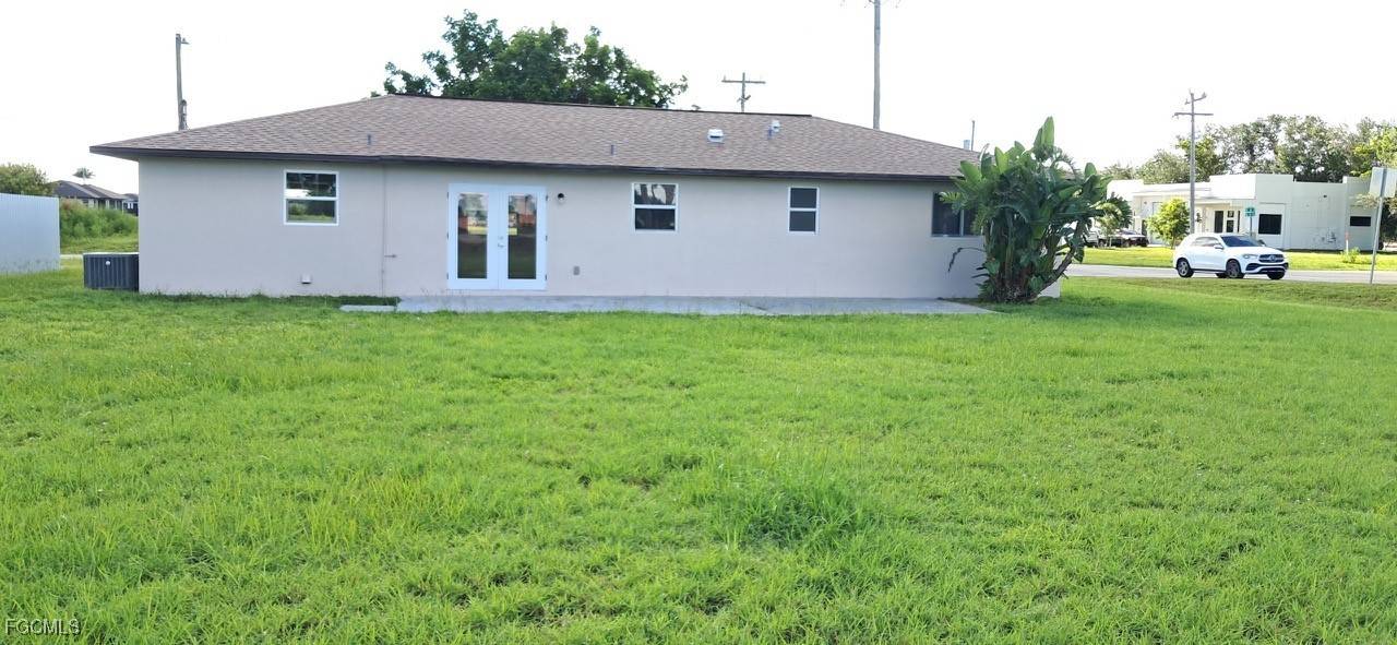 Cape Coral, FL 33909,1024 NE 16th PL