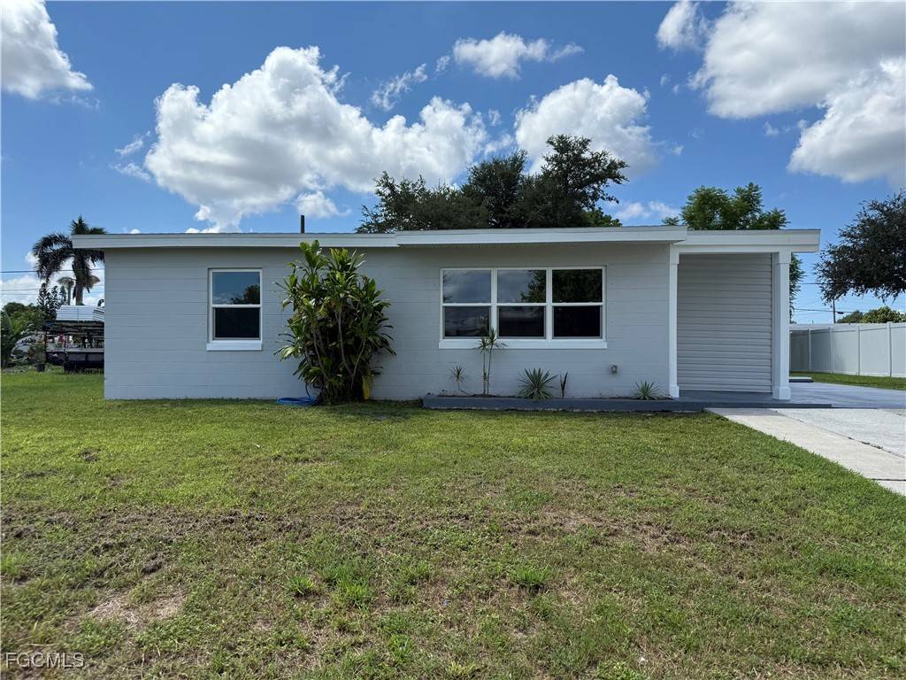 Port Charlotte, FL 33952,21203 Meehan AVE