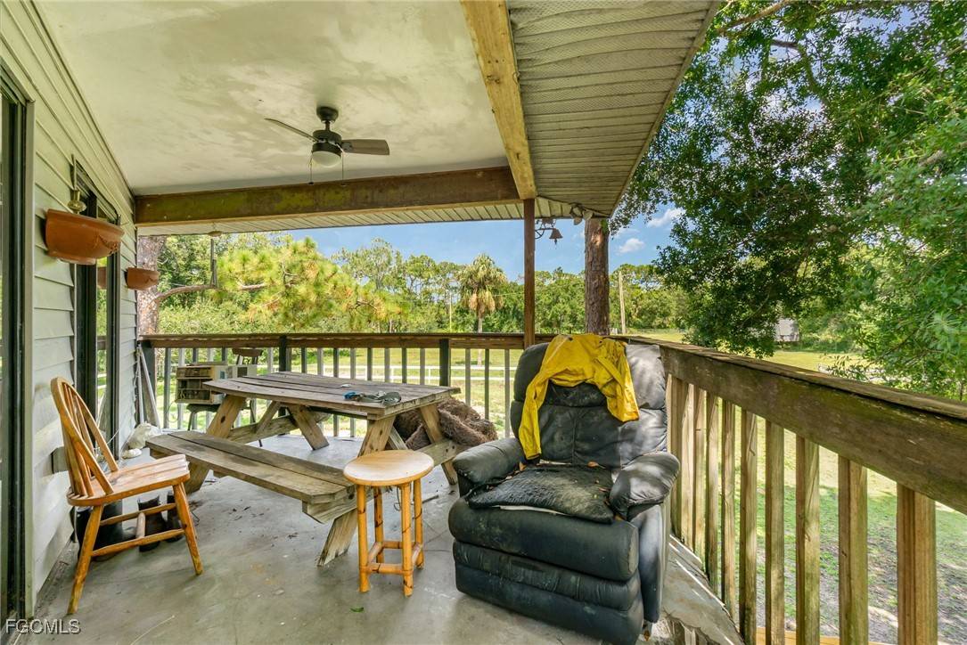 North Fort Myers, FL 33917,19201 Matt RD