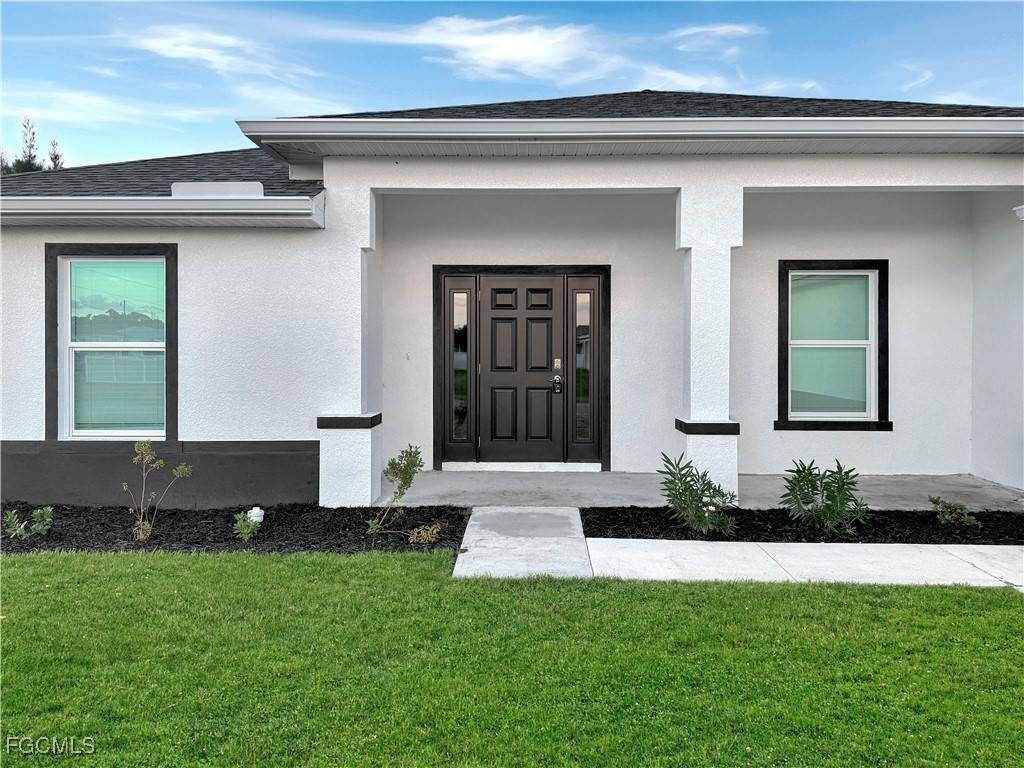 Cape Coral, FL 33909,1423 NE 32nd LN