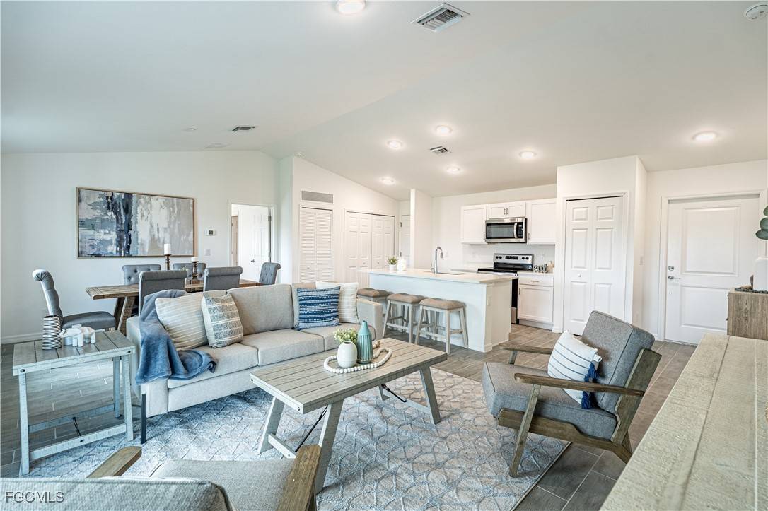Cape Coral, FL 33993,1613 NW 16th TER