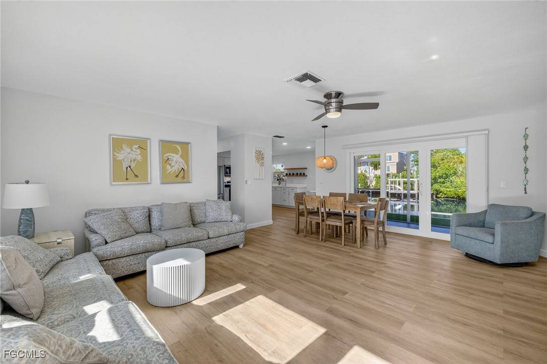 Sanibel, FL 33957,1739 Jewel Box DR