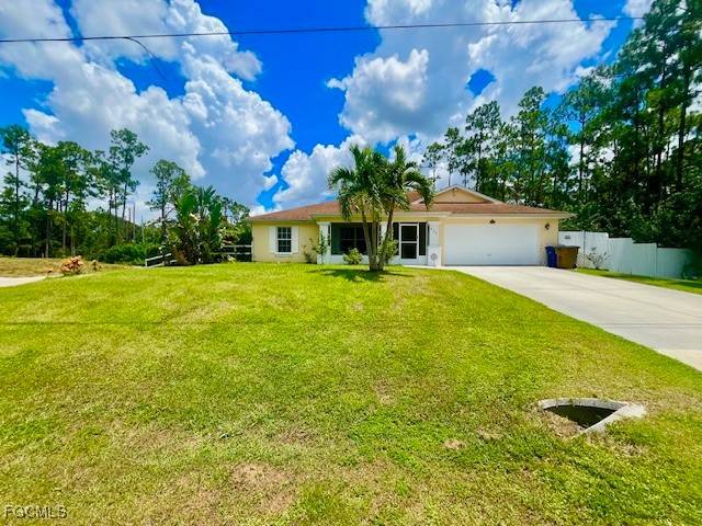 Lehigh Acres, FL 33972,822 Johns AVE