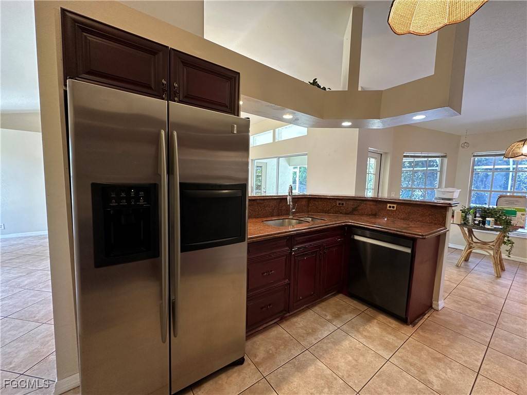 Fort Myers, FL 33967,8069 Anhinga RD