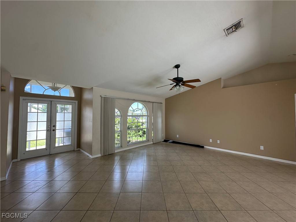 Fort Myers, FL 33967,8397 Bahamas RD
